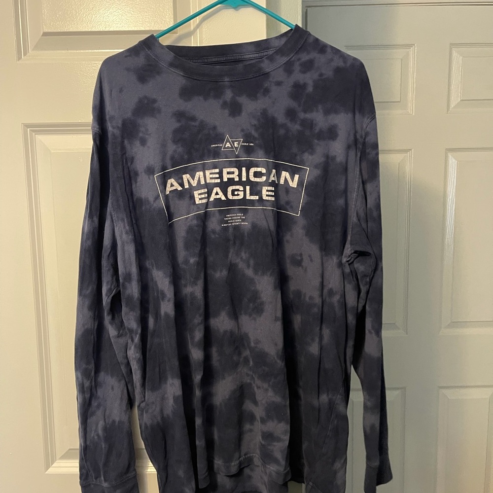 American Eagle Outfitters Navy Graphic Tee